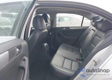 2015 Volkswagen Jetta 1.8T Se from USA, damaged, VIN 3VWD17AJXFM350088